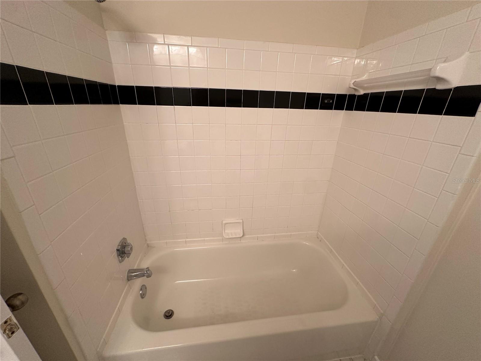 TOWN CENTER CONDOS - Residential Lease