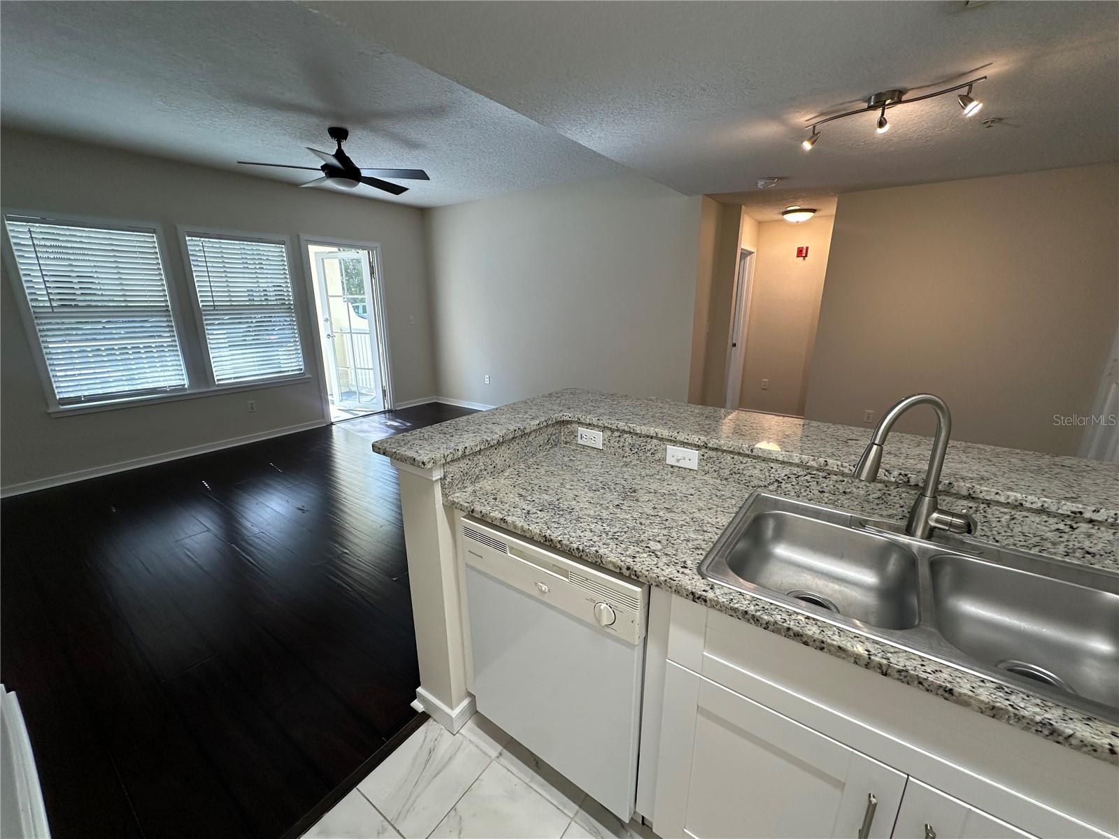 TOWN CENTER CONDOS - Residential Lease