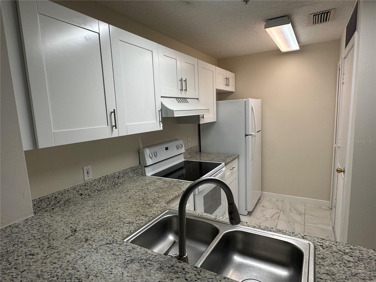 TOWN CENTER CONDOS - Residential Lease
