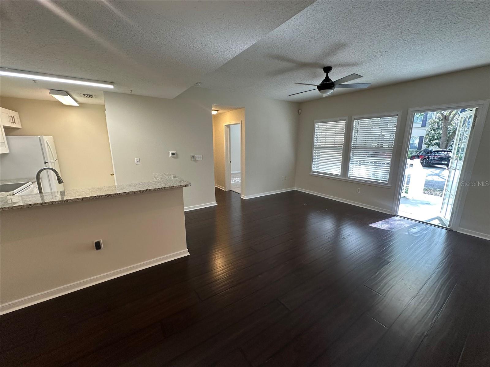 TOWN CENTER CONDOS - Residential Lease