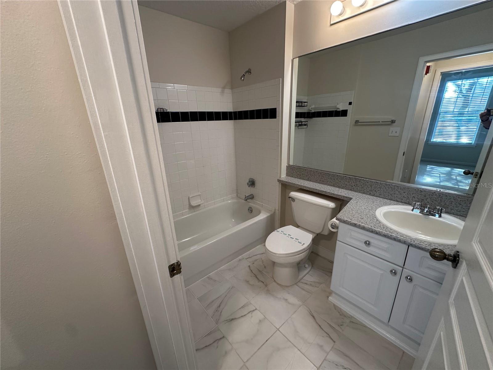 TOWN CENTER CONDOS - Residential Lease