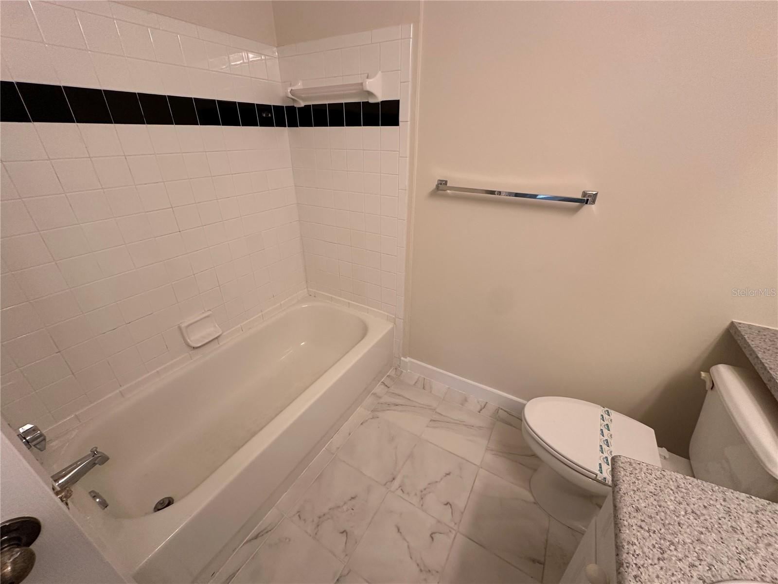 TOWN CENTER CONDOS - Residential Lease