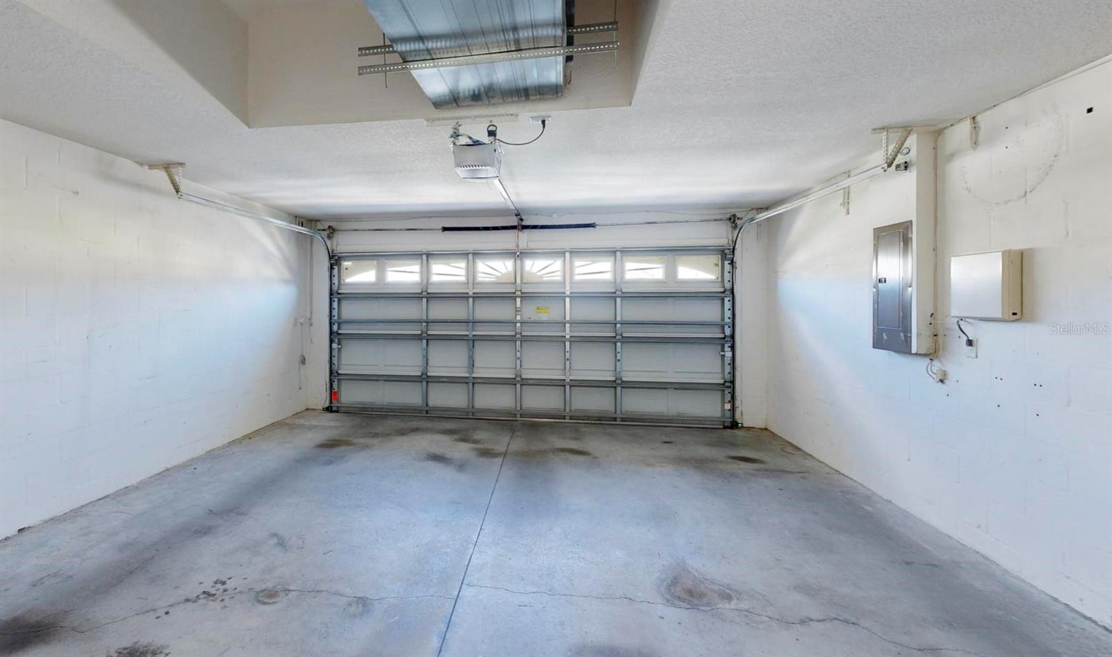 FAIRWAYS QUAIL HOLLOW PH 01 - Residential