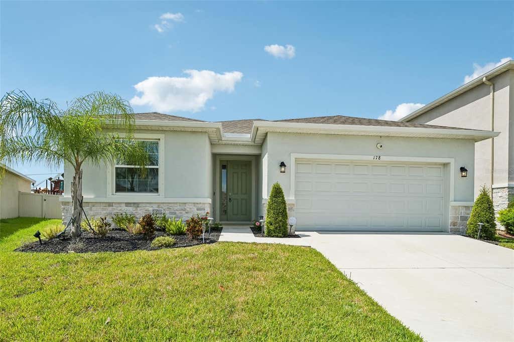Photo of 178 Mangrove Manor Drive, Apollo Beach, FL 33572 (MLS # S5153040)