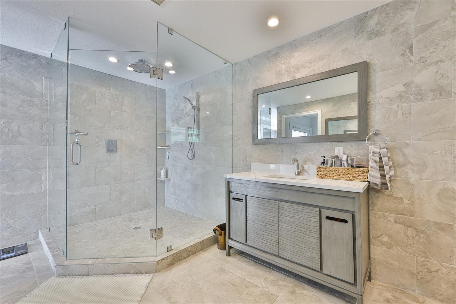 HARBOR BLUFFS SEC 5 - Residential