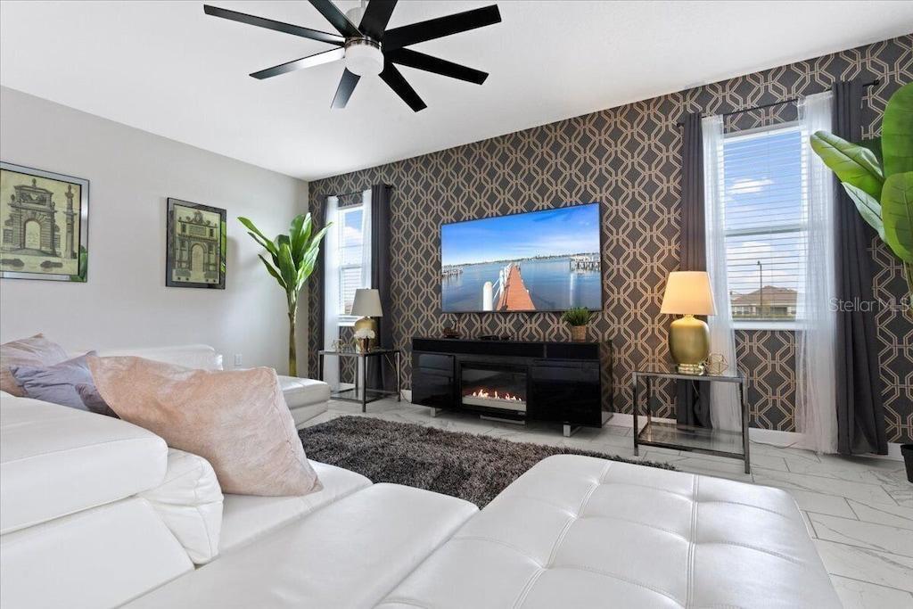 COVE/STOREY LAKE II - Residential Lease