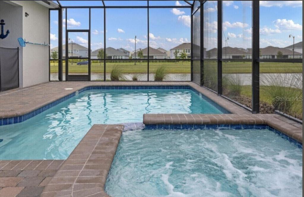 COVE/STOREY LAKE II - Residential Lease