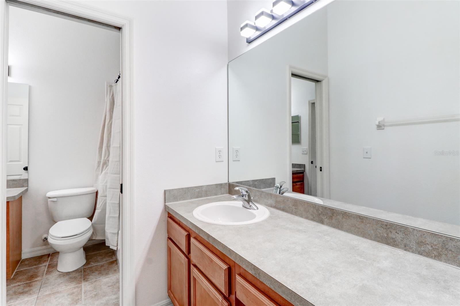 CYPRESS COVE TOWNHOMES - Residential