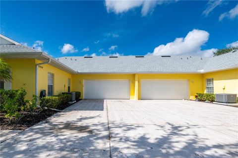 Single Family Residence in PUNTA GORDA FL 25574 HERITAGE LAKE BOULEVARD 3.jpg