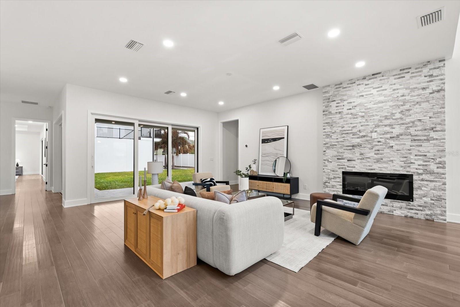 ROCKLEDGE FIRST ADD - Residential Income