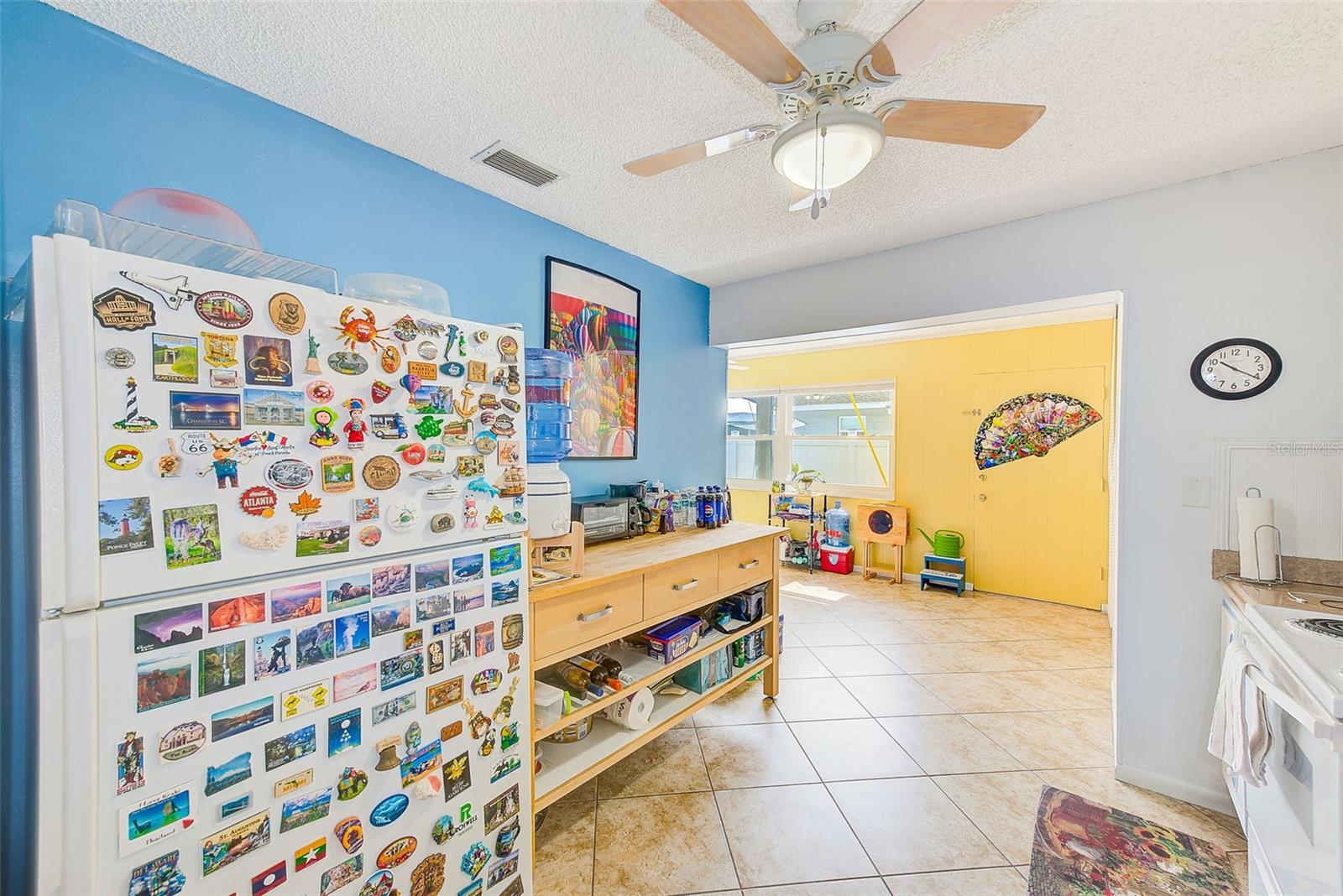 TWIN OAKS APTS IX CONDO - Residential