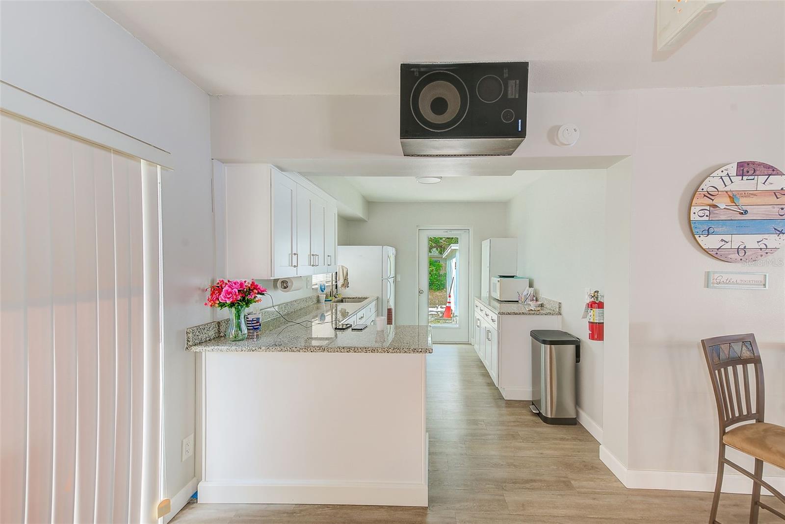 TWIN OAKS APTS IX CONDO - Residential