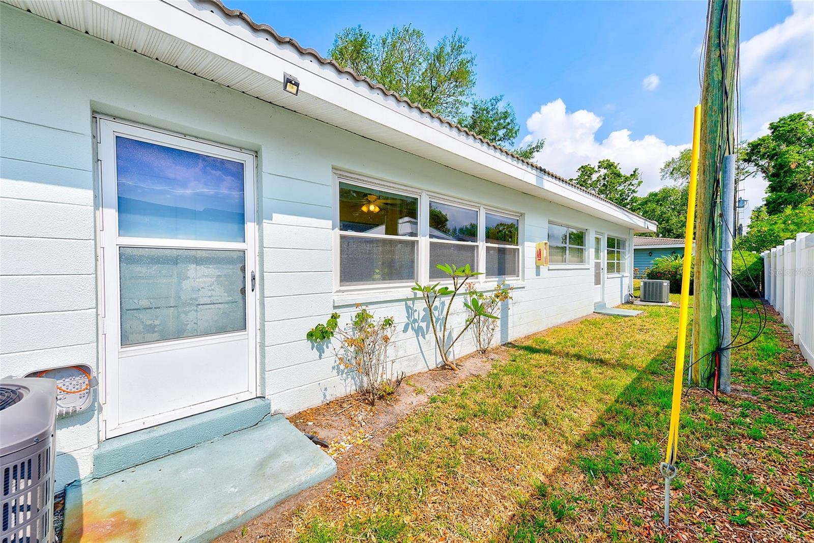 TWIN OAKS APTS IX CONDO - Residential