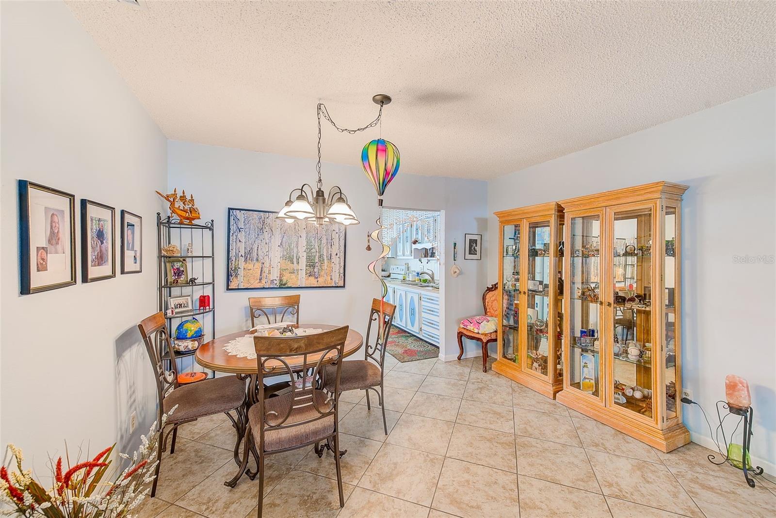 TWIN OAKS APTS IX CONDO - Residential