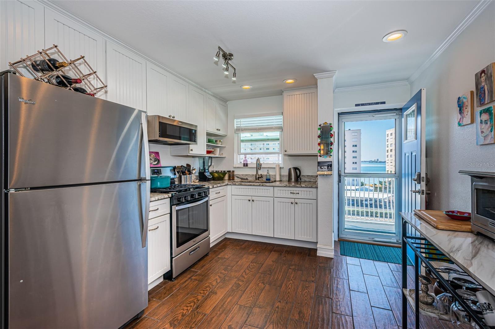 5925 SHORE BOULEVARD S 505