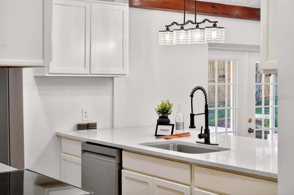 HIAWASSEE HILLS - Residential