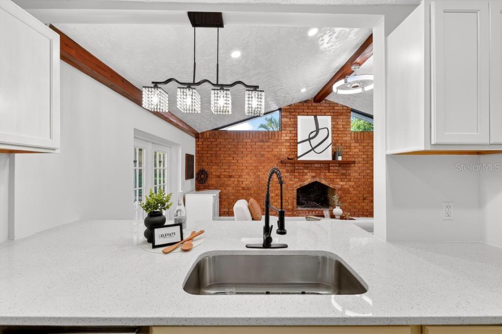 HIAWASSEE HILLS - Residential