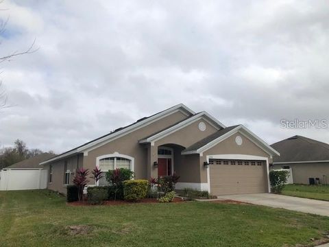Photo of 1940 Fawn Meadow Circle, Saint Cloud, FL 34772 (MLS # S5150635)
