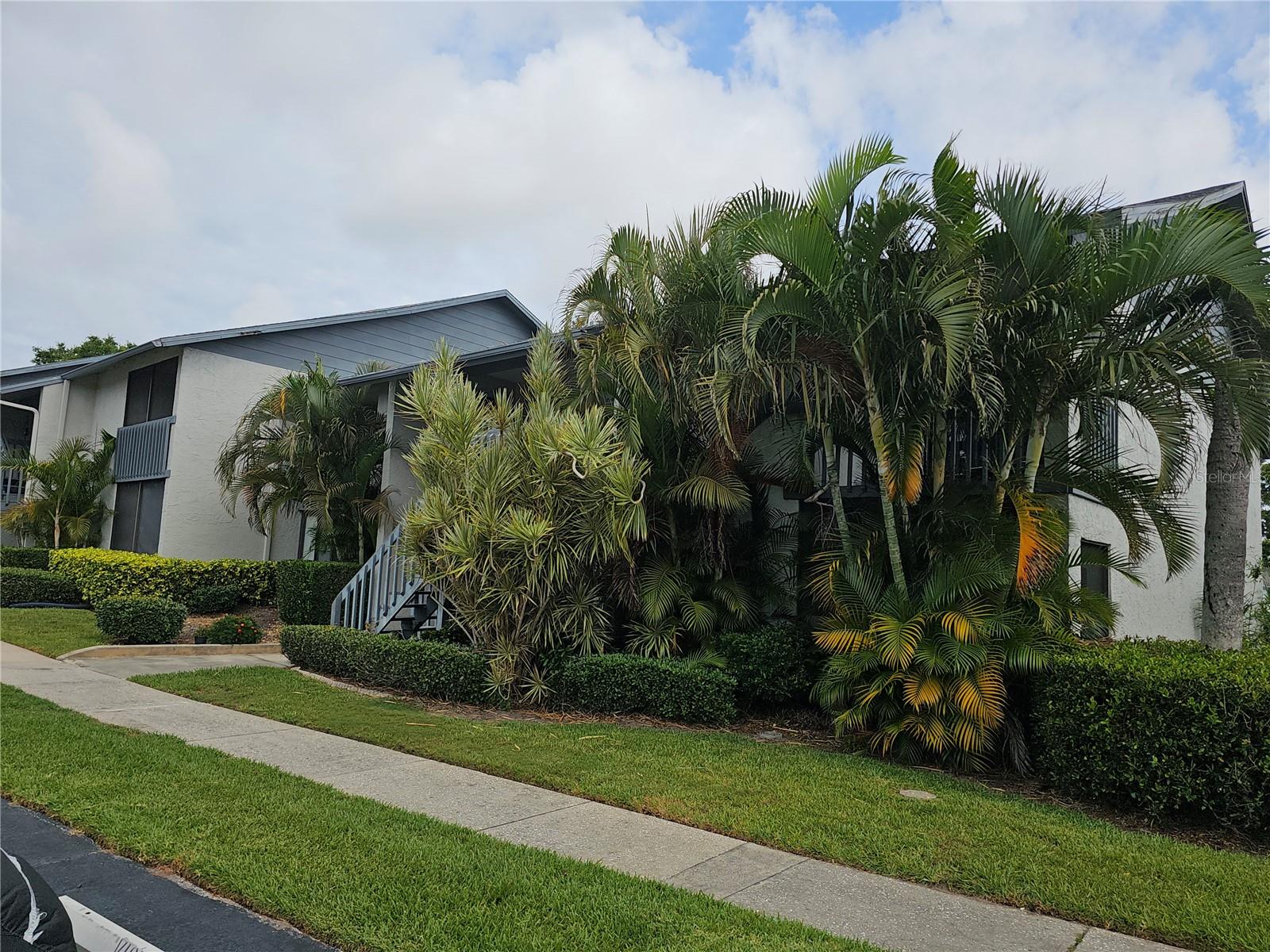 SHADOW LAKES CONDO - Residential