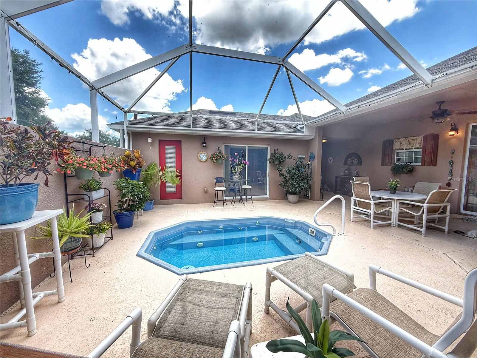 1930 FARMINGTON COURT