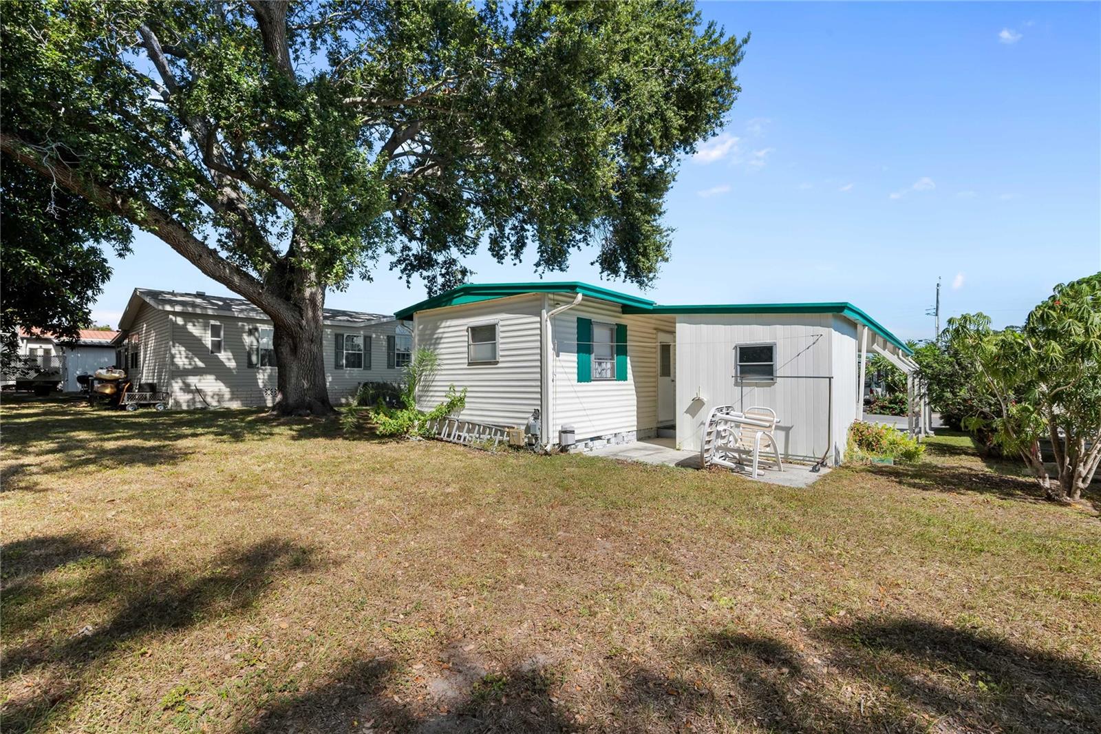 SKY HARBOR ESTATES CORP INC CONDO - Residential