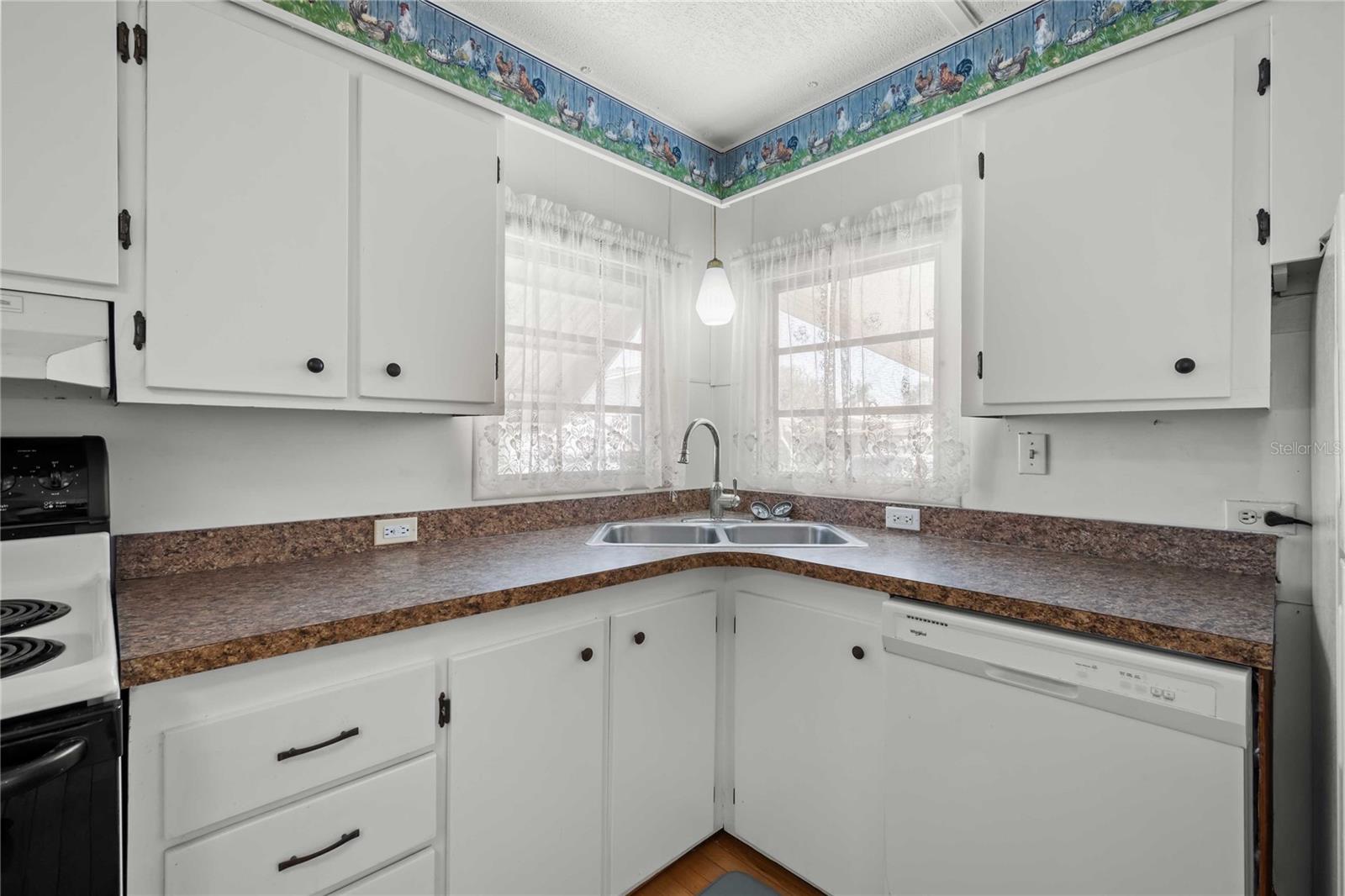 SKY HARBOR ESTATES CORP INC CONDO - Residential