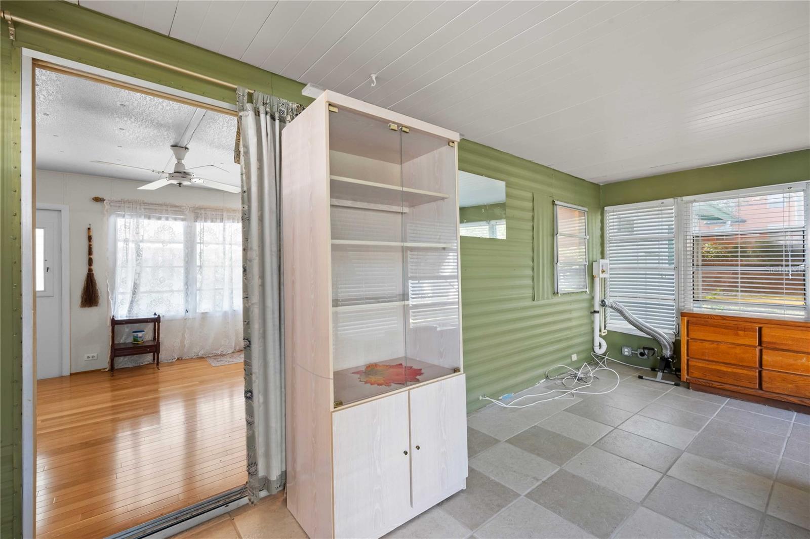 SKY HARBOR ESTATES CORP INC CONDO - Residential