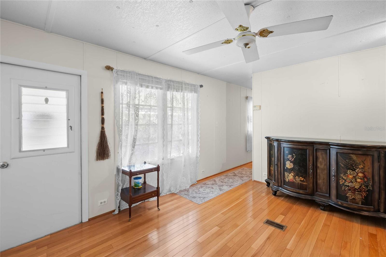 SKY HARBOR ESTATES CORP INC CONDO - Residential