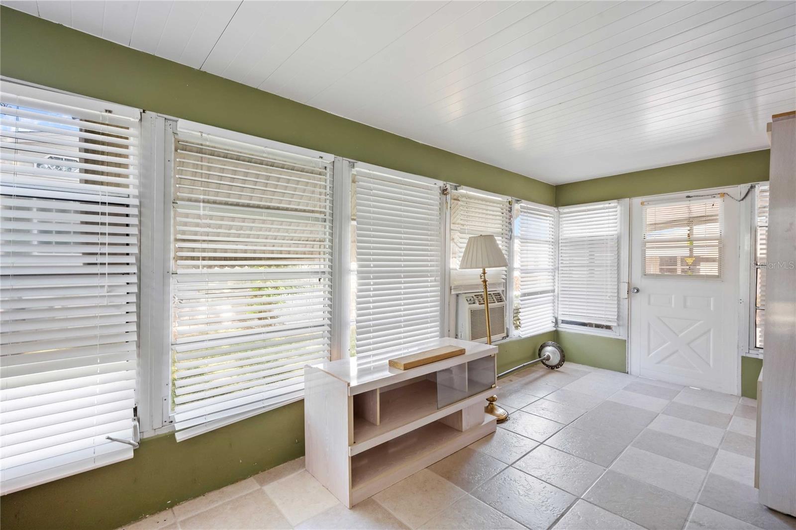 SKY HARBOR ESTATES CORP INC CONDO - Residential