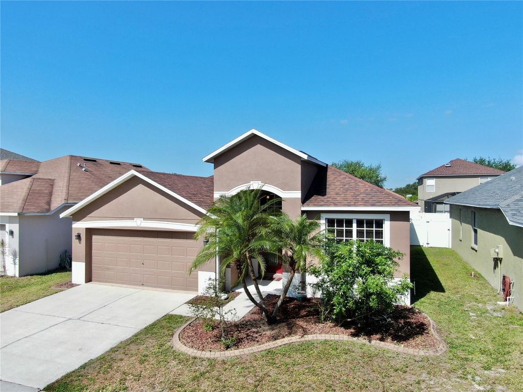 Photo of 8603 Sandy Plains Drive, Riverview, FL 33578 (MLS # TB8374921)
