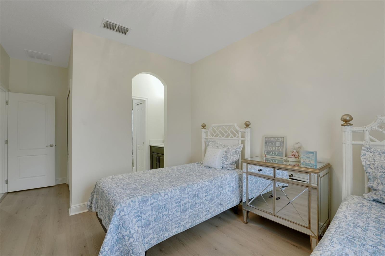 PEARL LAKE ESTATES - Residential