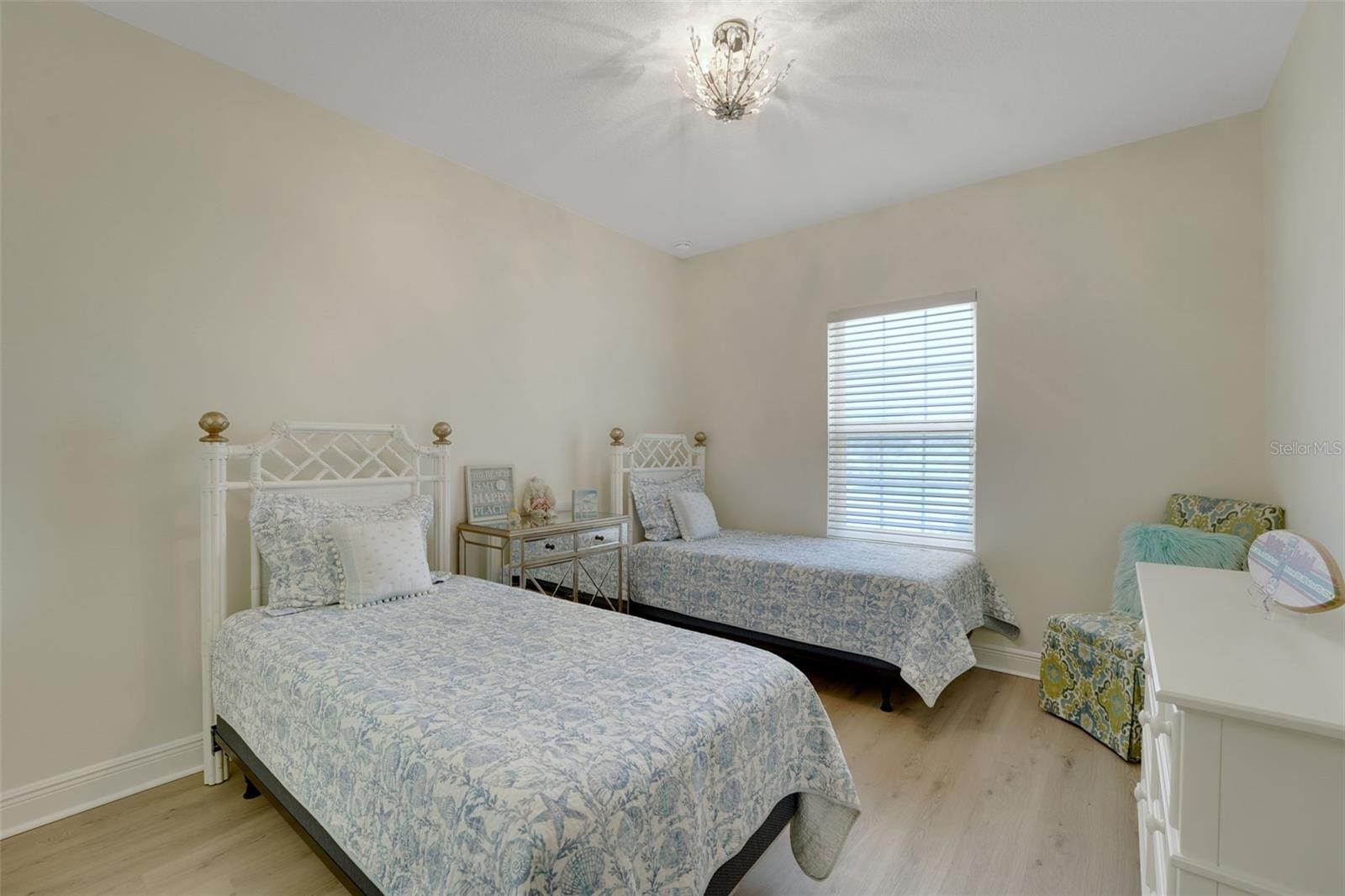 PEARL LAKE ESTATES - Residential