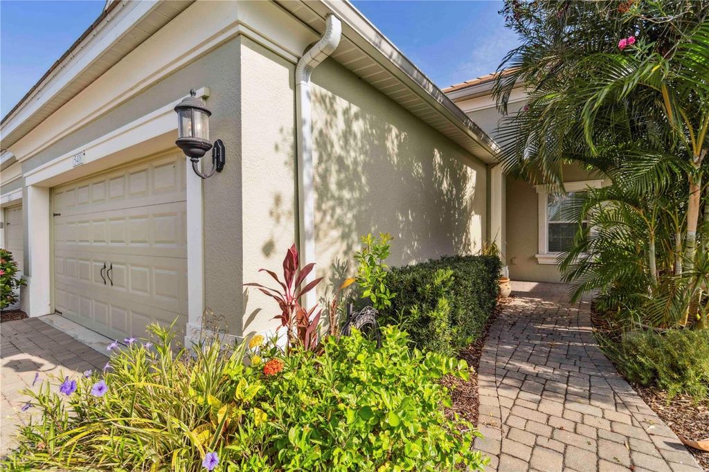 Photo of 5418 Fairfield Boulevard, Bradenton, FL 34203 (MLS # A4654361)