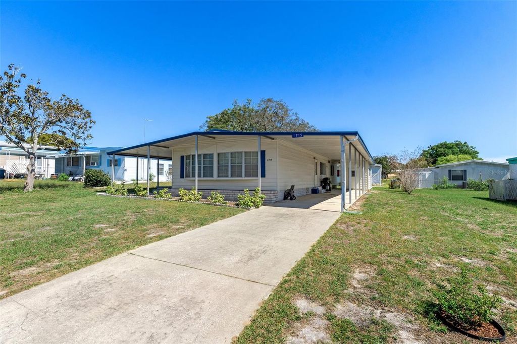 Photo of 8715 Highpoint Boulevard, Brooksville, FL 34613 (MLS # TB8412568)