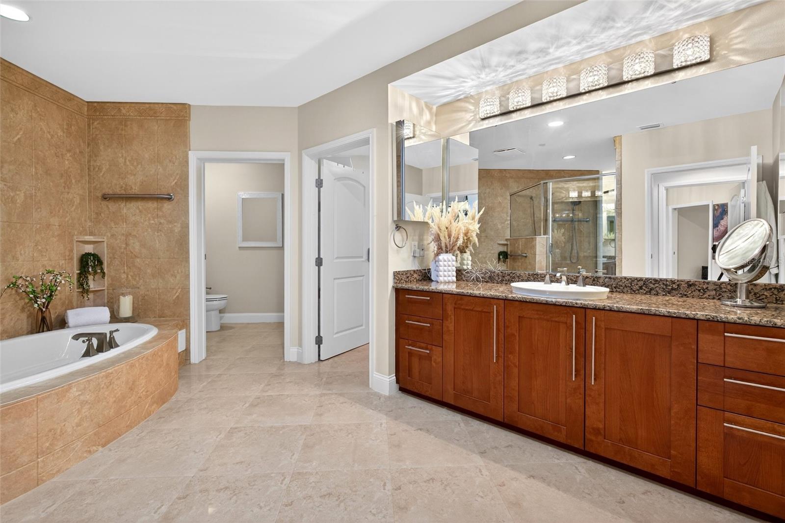 OCEAN VILLAS CONDO - Residential