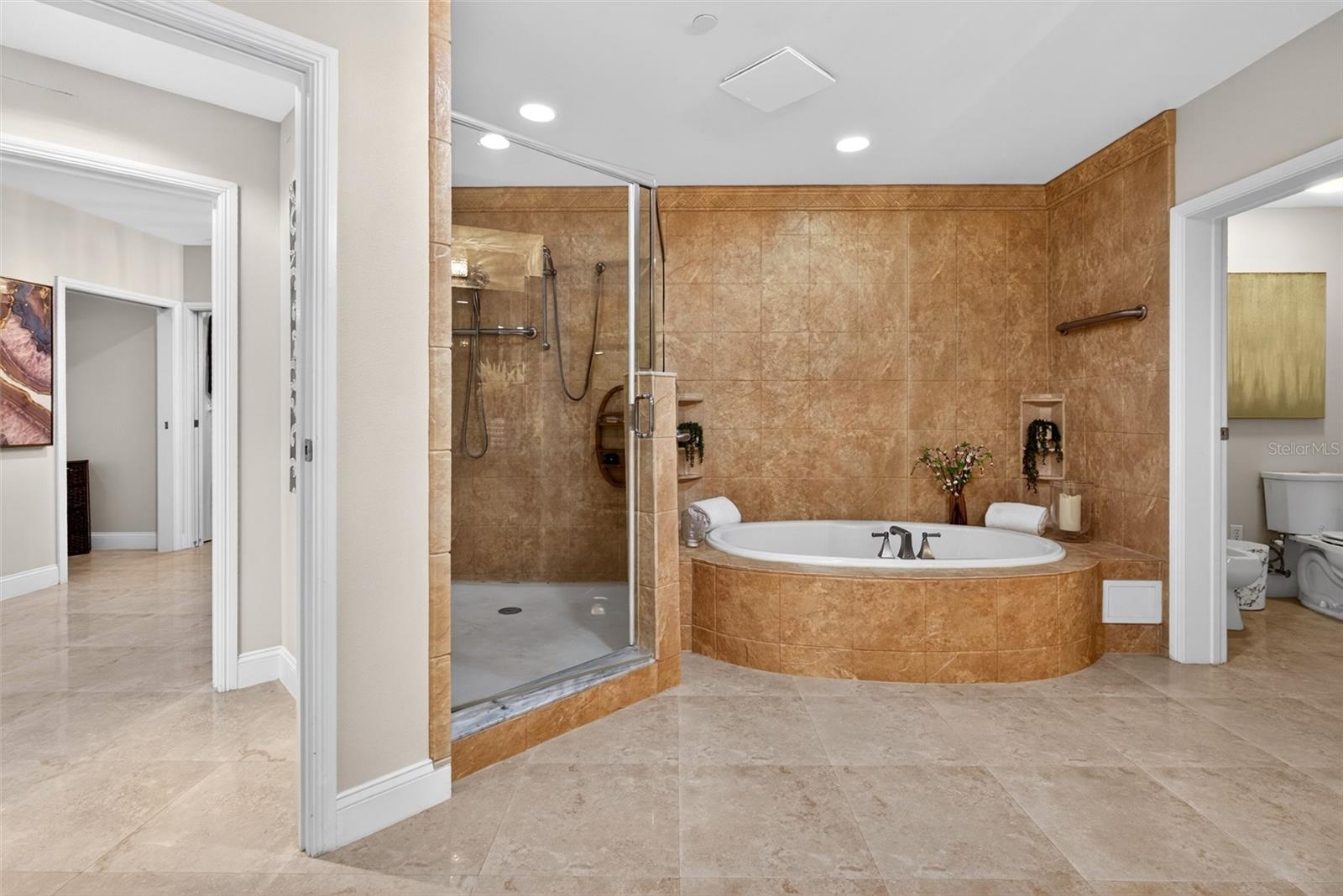 OCEAN VILLAS CONDO - Residential