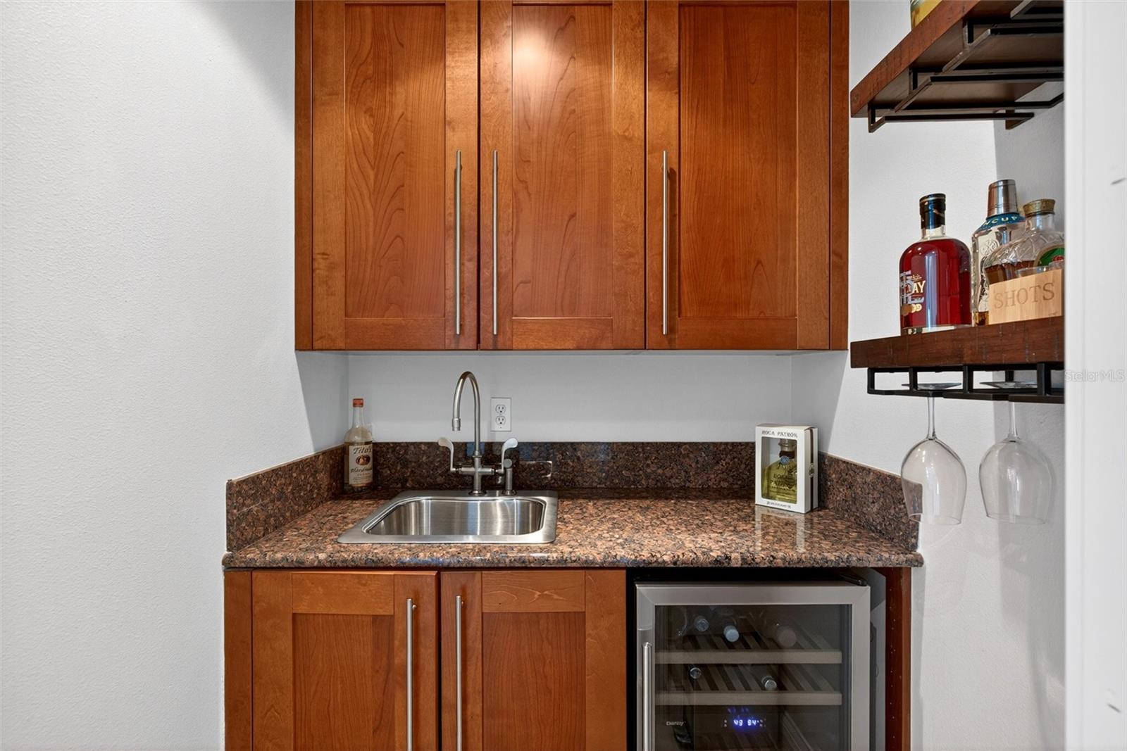 OCEAN VILLAS CONDO - Residential