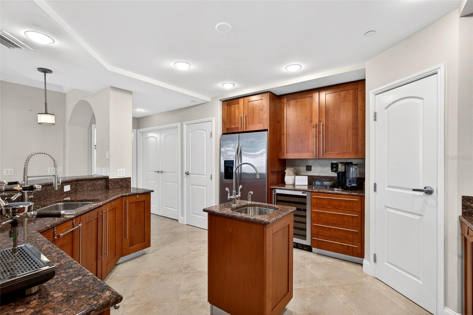 OCEAN VILLAS CONDO - Residential