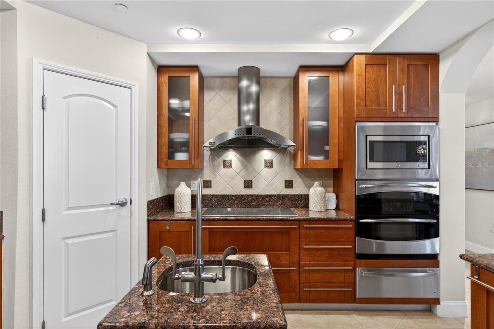 OCEAN VILLAS CONDO - Residential
