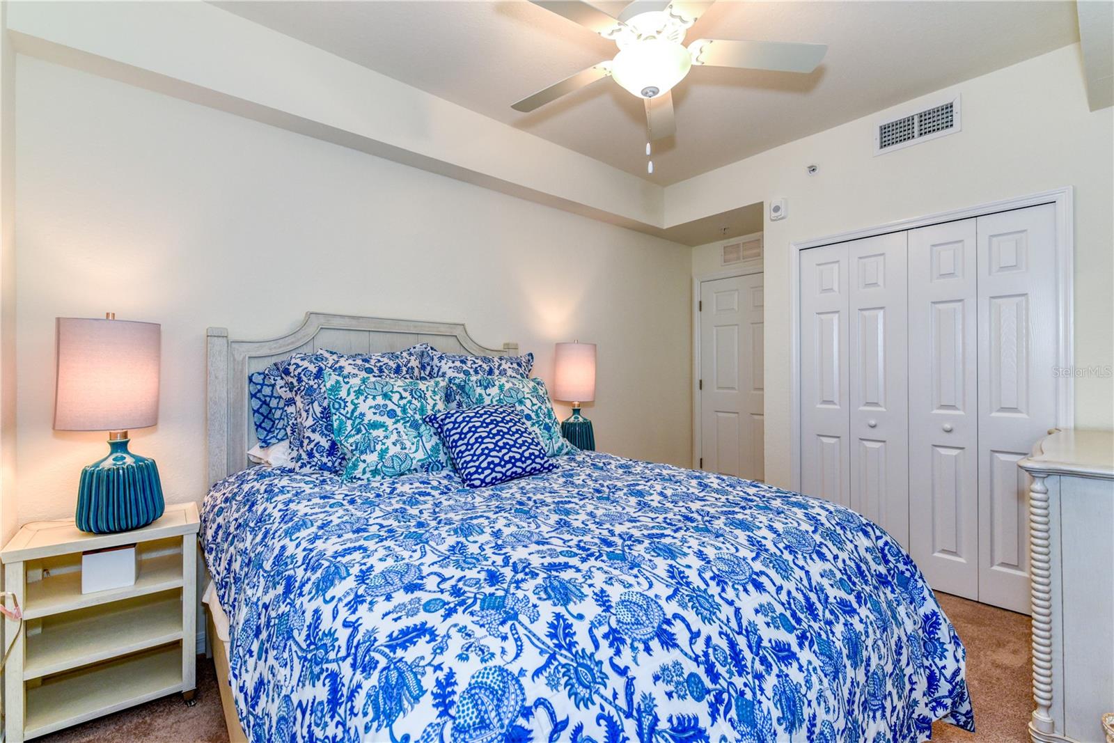 LAKEWOOD NATIONAL - Residential Lease