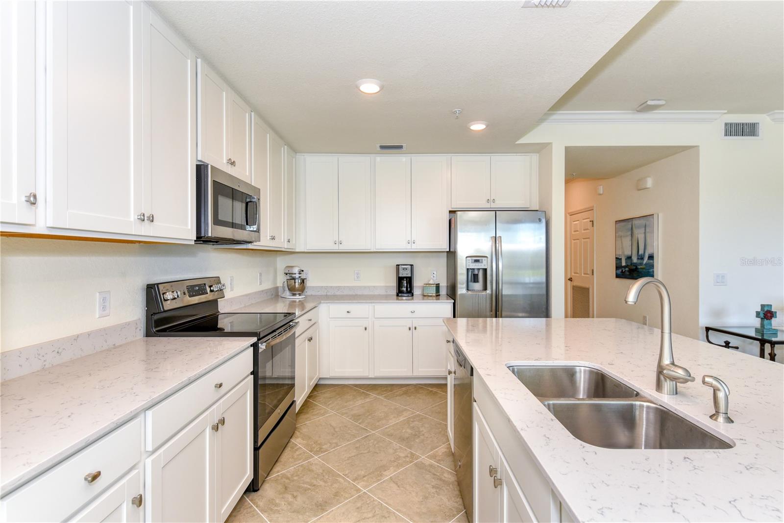 LAKEWOOD NATIONAL - Residential Lease