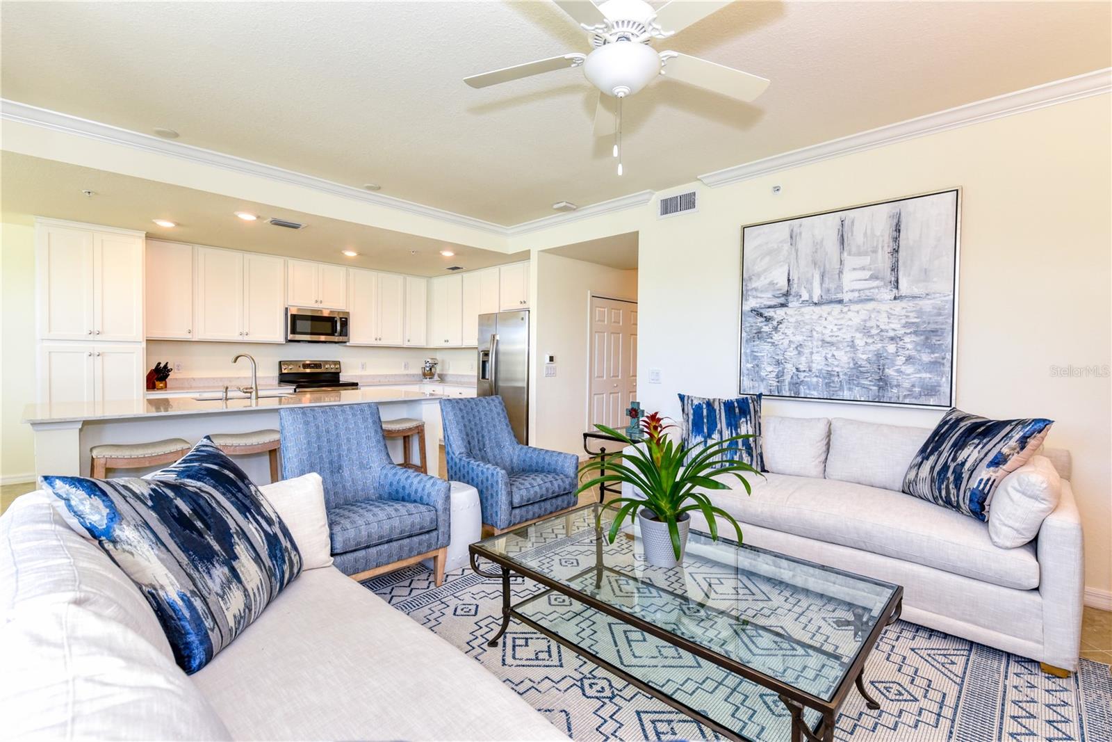 LAKEWOOD NATIONAL - Residential Lease
