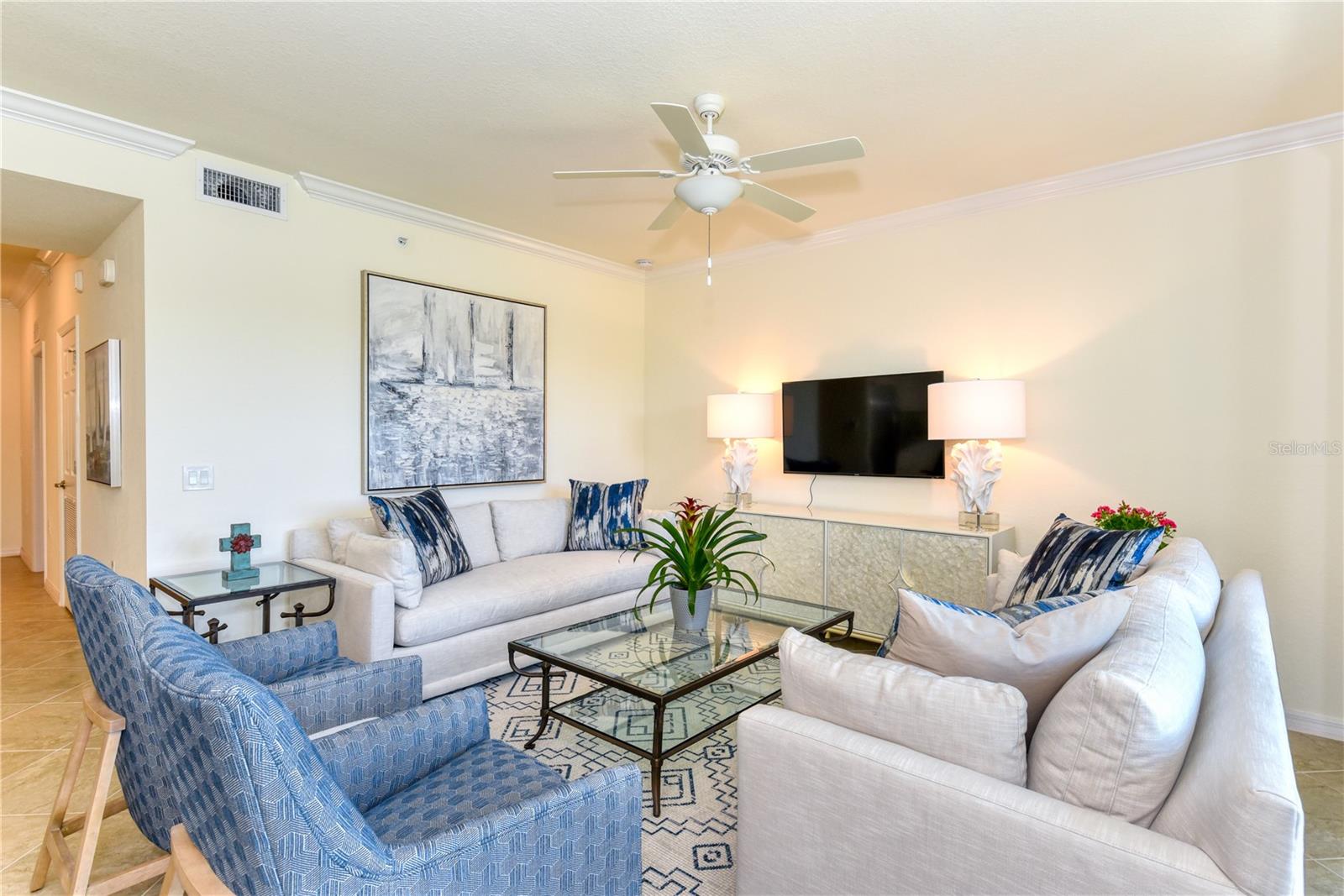 LAKEWOOD NATIONAL - Residential Lease