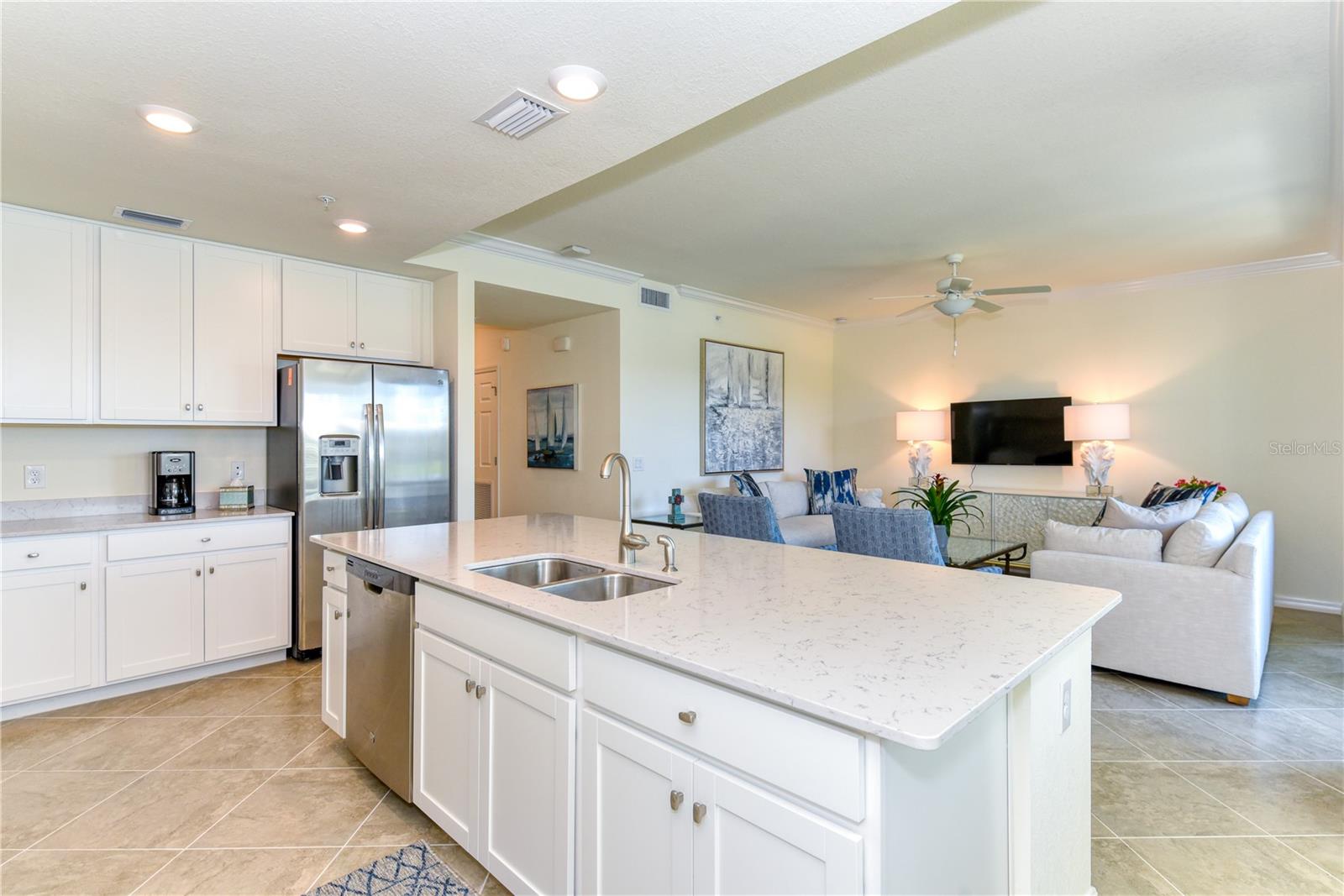 LAKEWOOD NATIONAL - Residential Lease