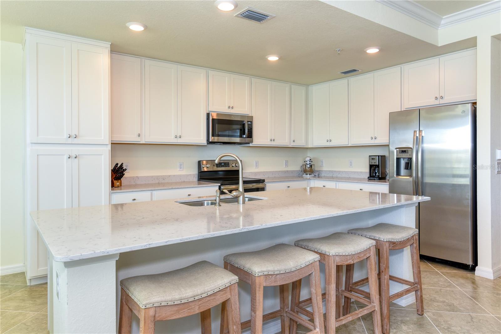 LAKEWOOD NATIONAL - Residential Lease