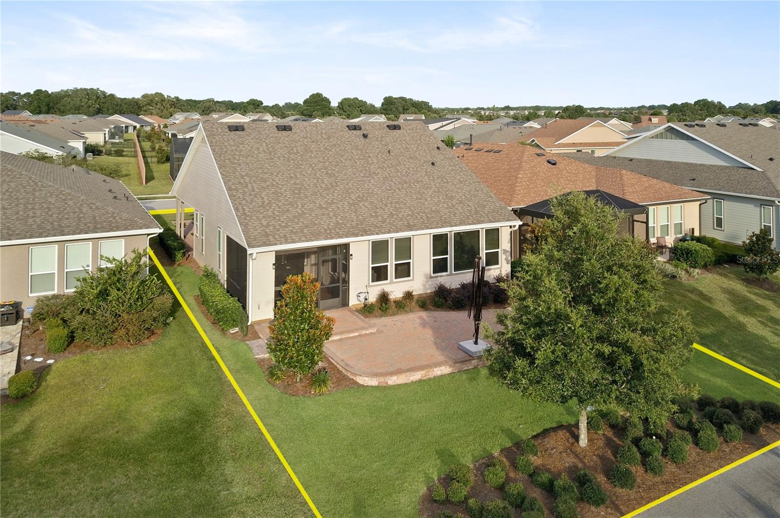 5589 NW 40TH LOOP