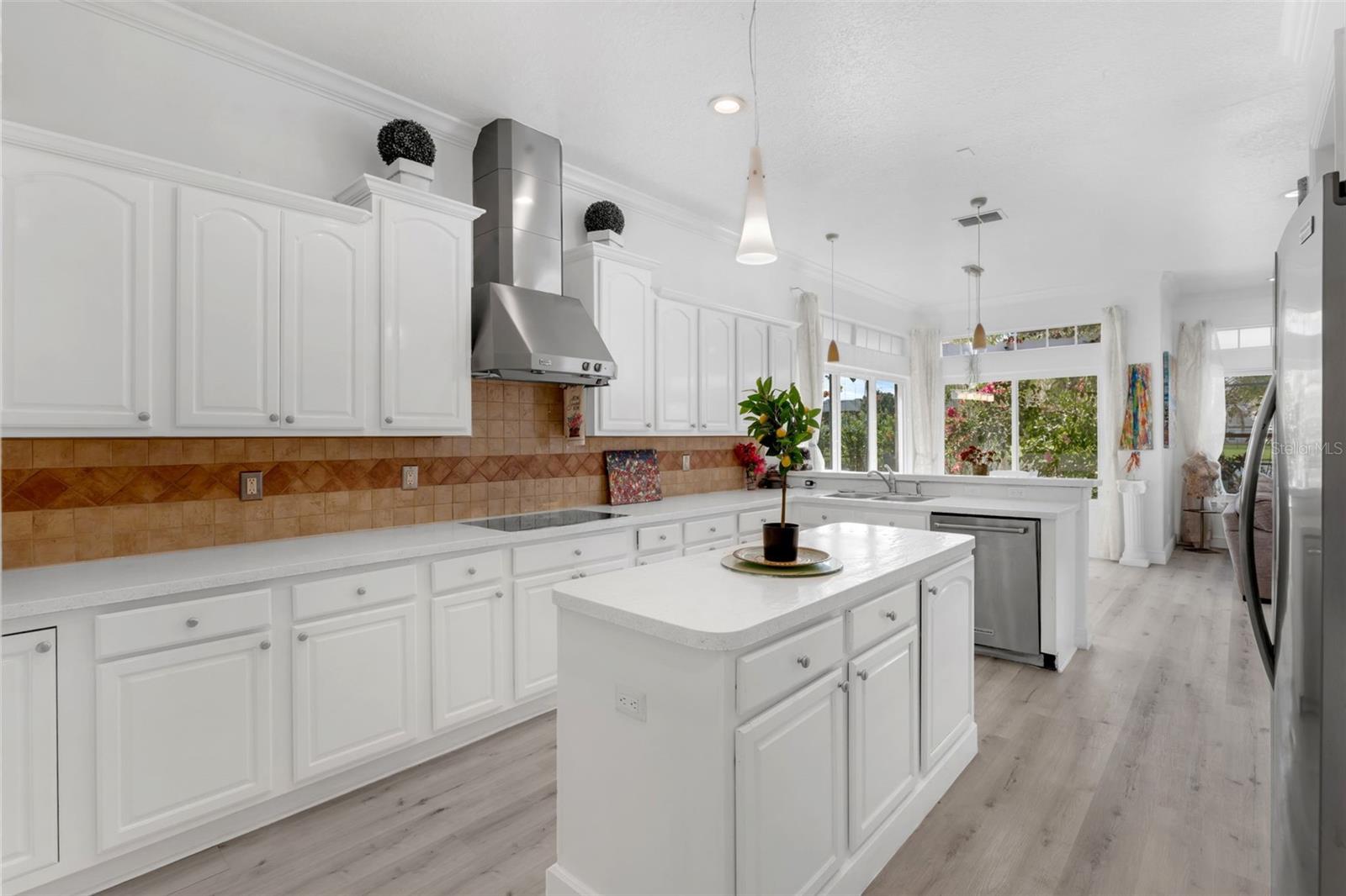 BRISTOL ESTATES - Residential