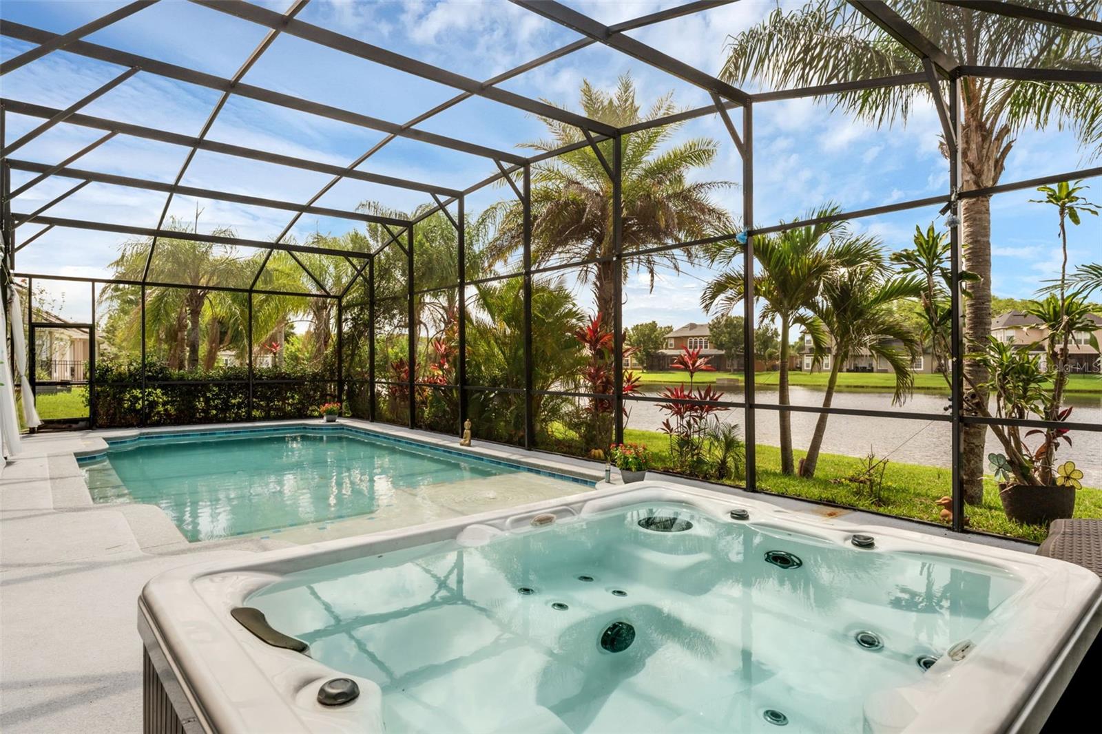 BRISTOL ESTATES - Residential