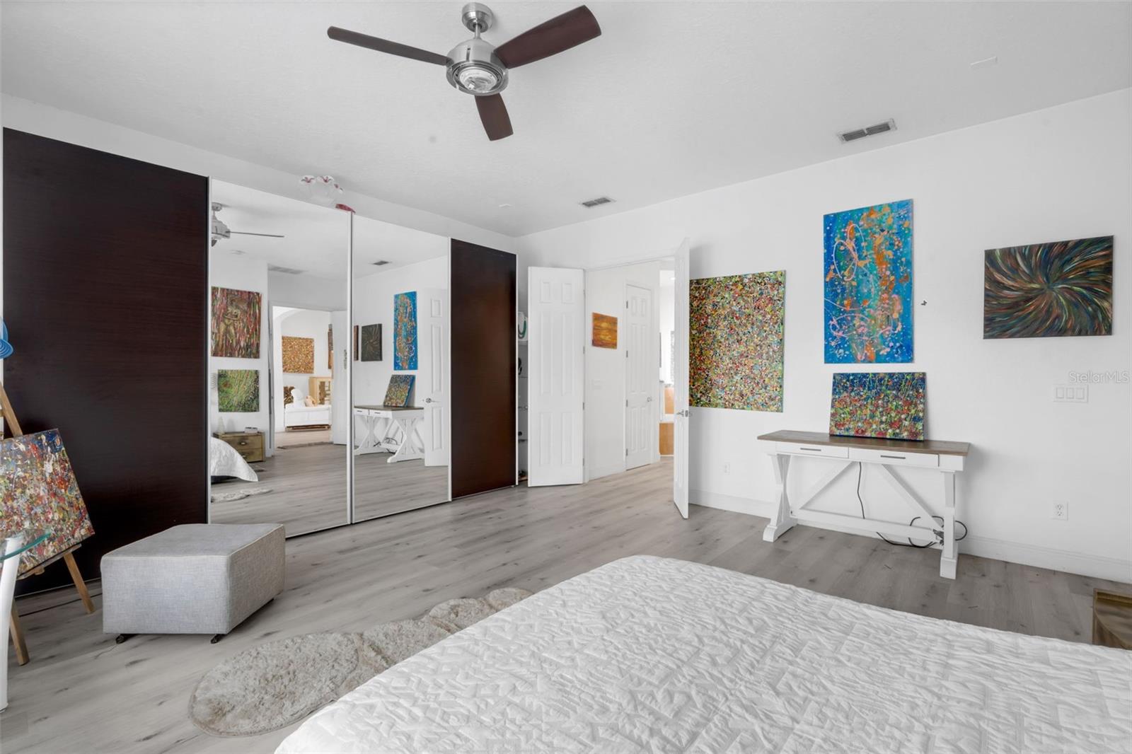 BRISTOL ESTATES - Residential