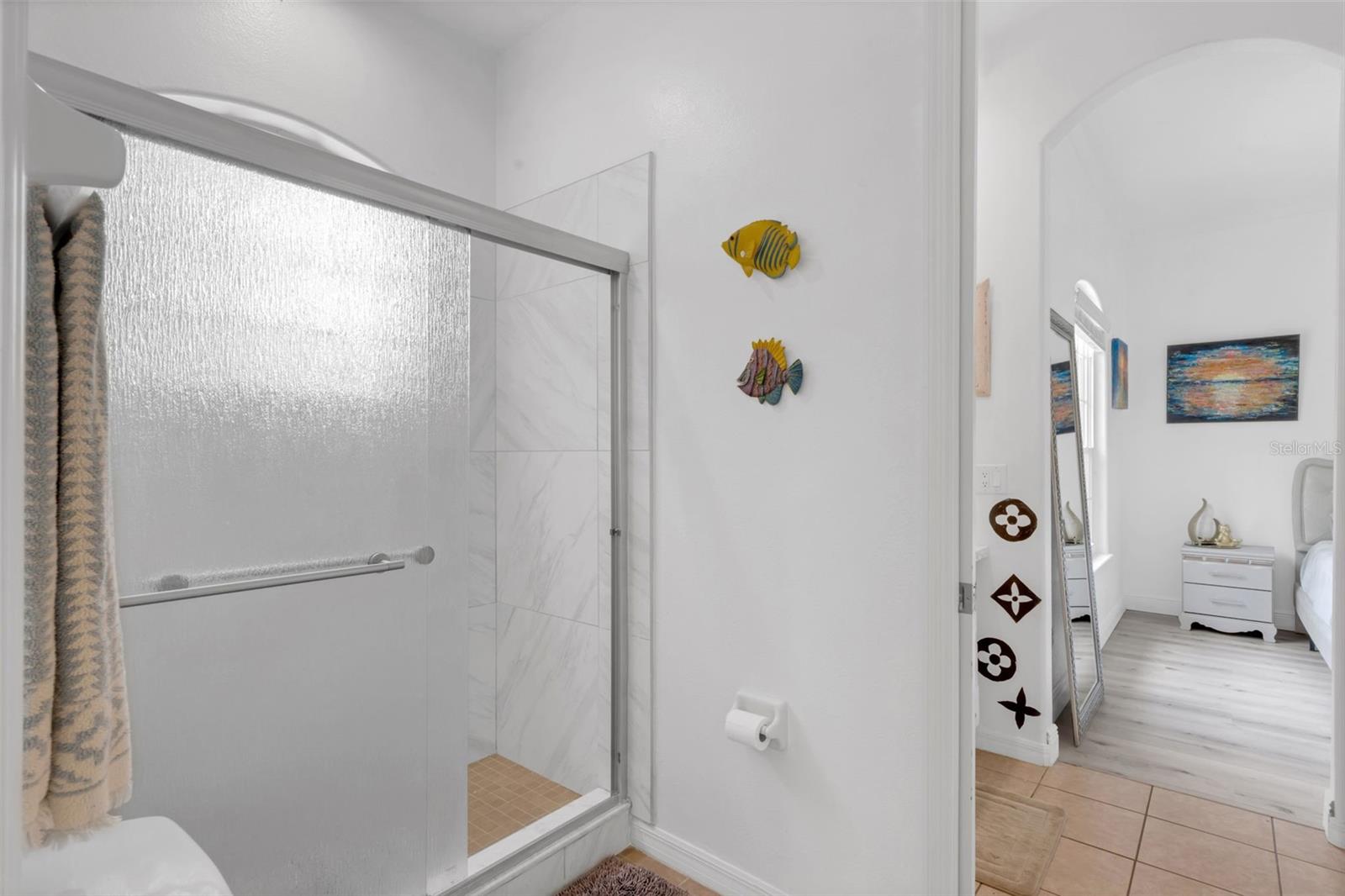 BRISTOL ESTATES - Residential